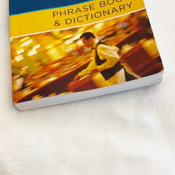 Rick Steves' French Phrase Book & Dictionary by Rick Steves - Picture 5 of 7